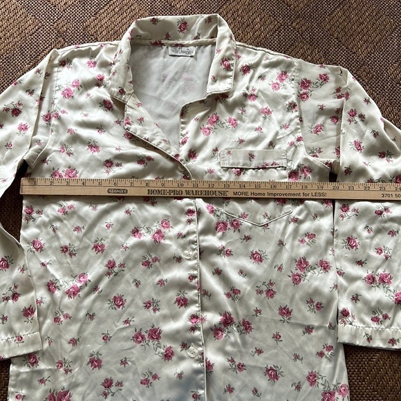 Vintage Character Satin Silky Rosebud Pajama Top and Bottom size small - Picture 6 of 8